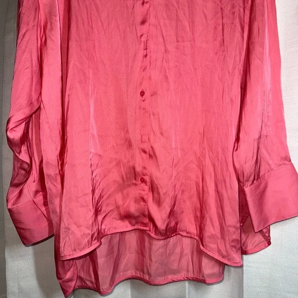 Old Navy Pink Satin Button-Up Shirt - Picture 4 of 5